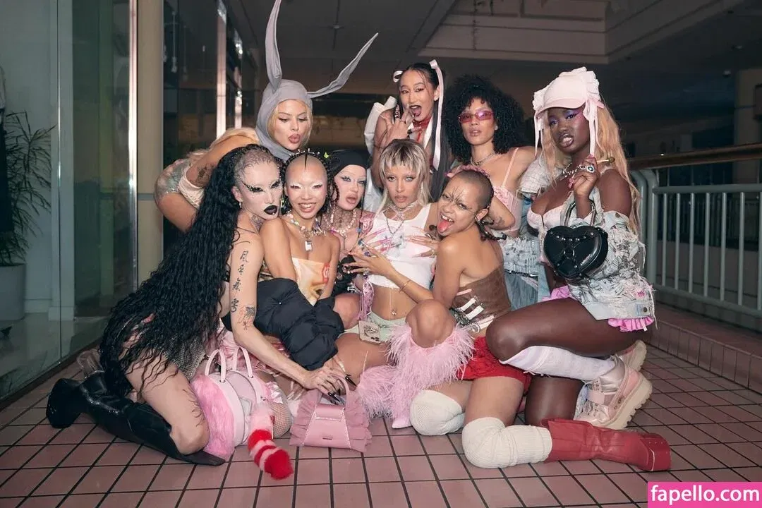 Doja Cat Onlyfans Photo Gallery 