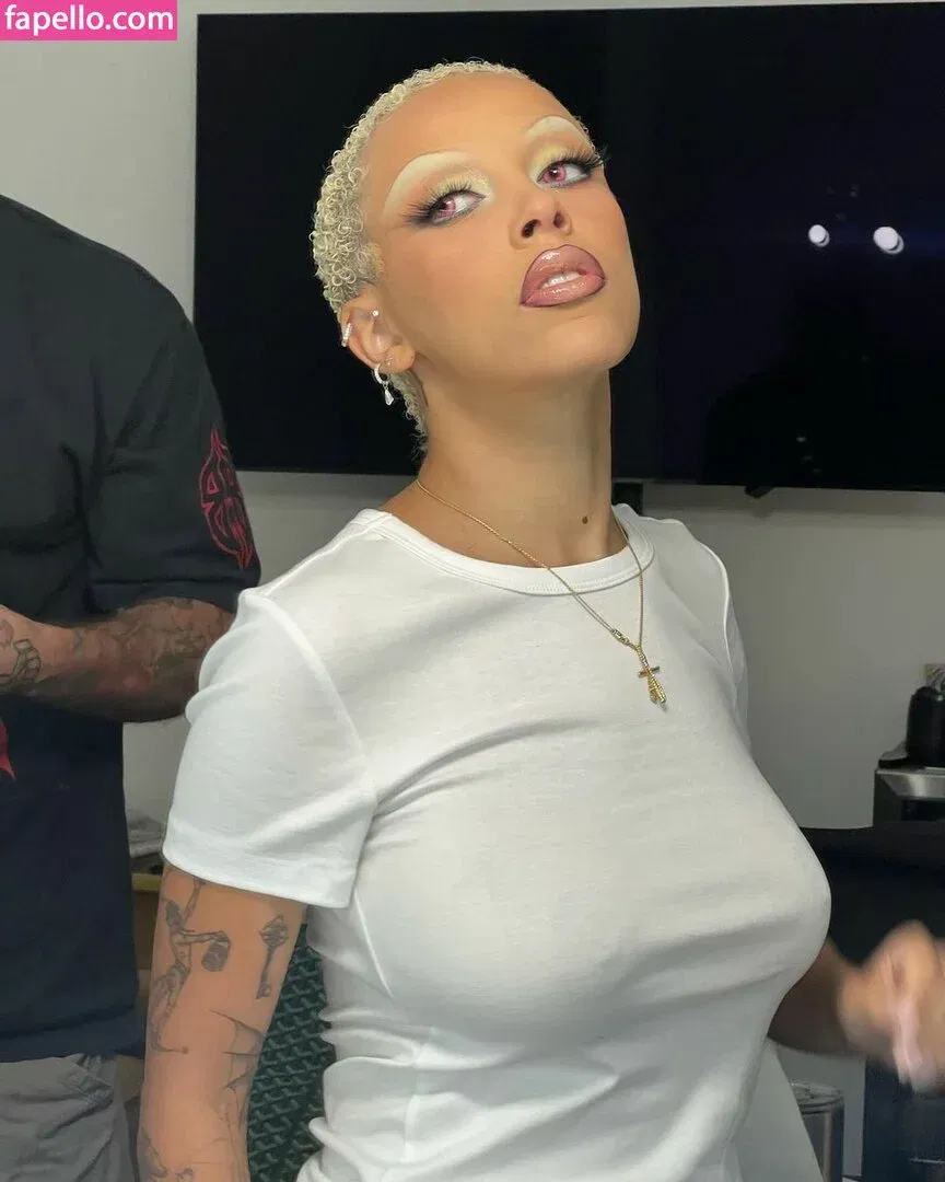 Doja Cat Onlyfans Photo Gallery 