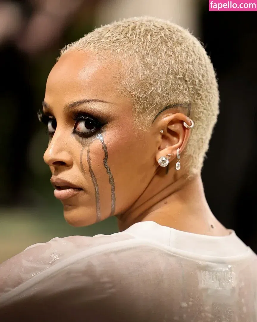 Doja Cat Onlyfans Photo Gallery 