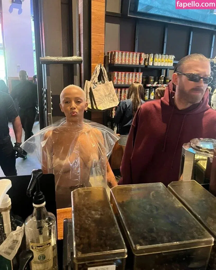 Doja Cat Onlyfans Photo Gallery 