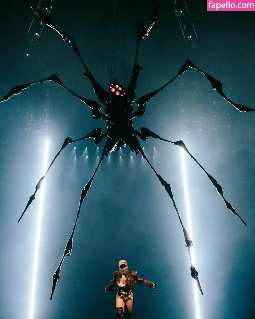 Doja Cat Onlyfans Photo Gallery 