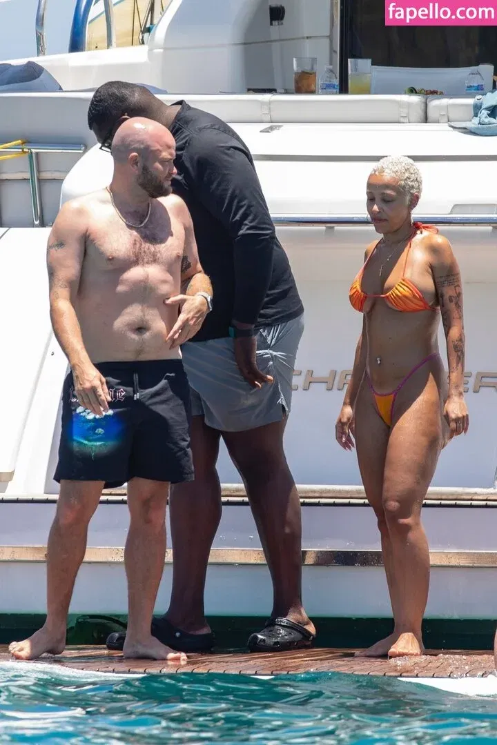 Doja Cat Onlyfans Photo Gallery 