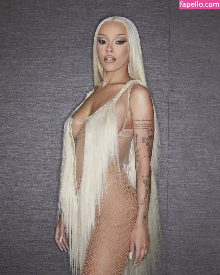 Doja Cat Onlyfans Photo Gallery 