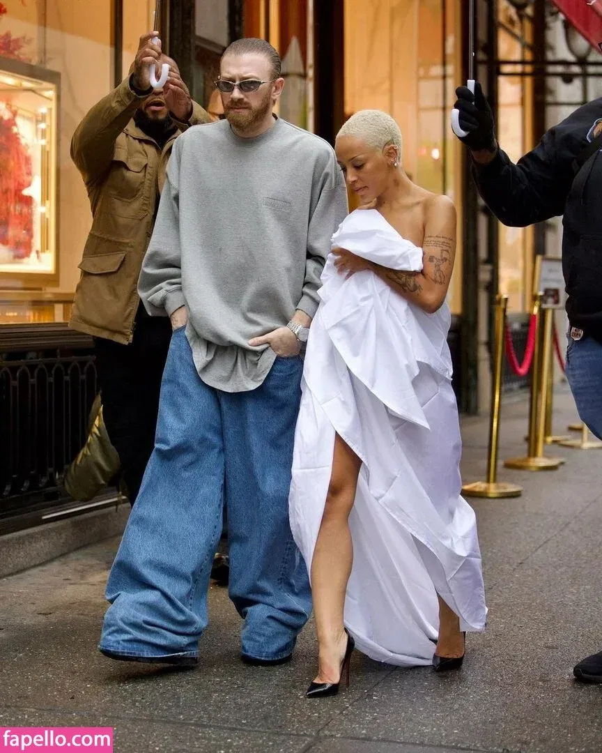 Doja Cat Onlyfans Photo Gallery 