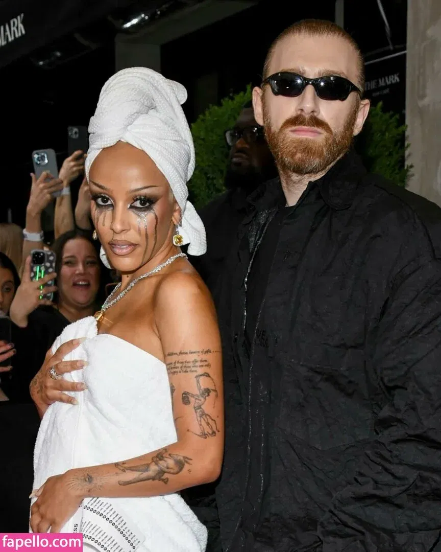 Doja Cat Onlyfans Photo Gallery 