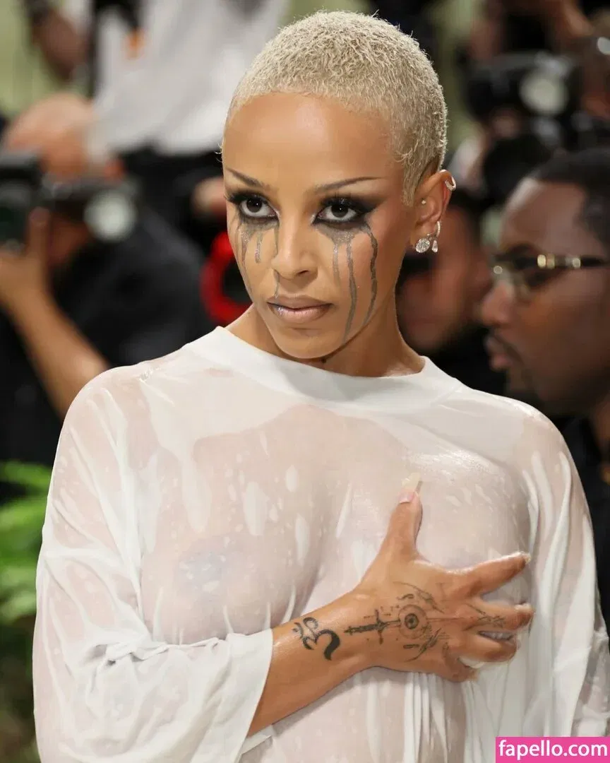 Doja Cat Onlyfans Photo Gallery 