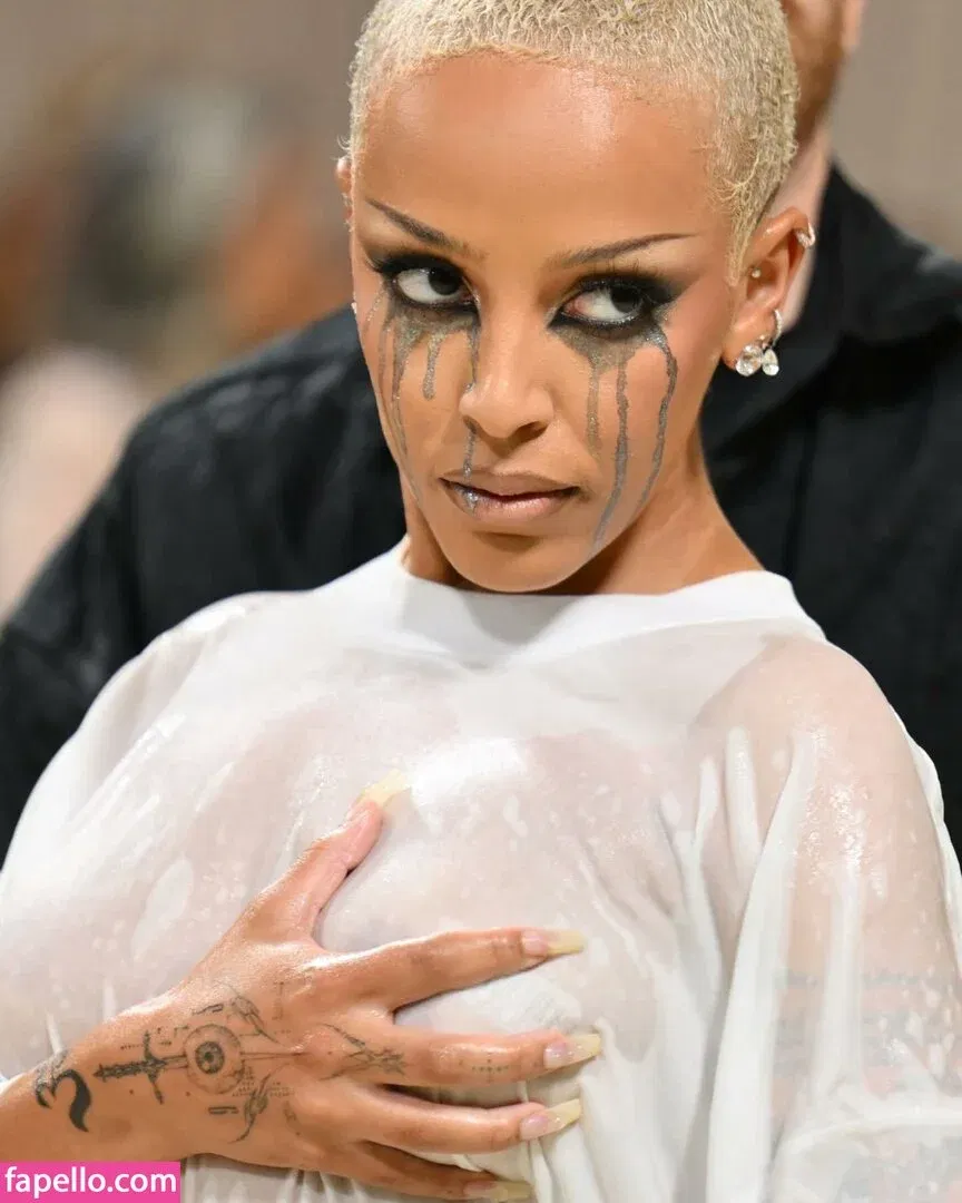 Doja Cat Onlyfans Photo Gallery 