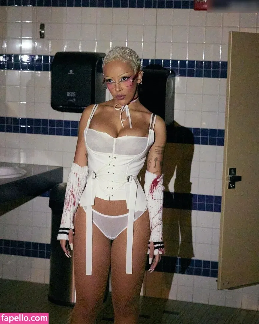 Doja Cat Onlyfans Photo Gallery 