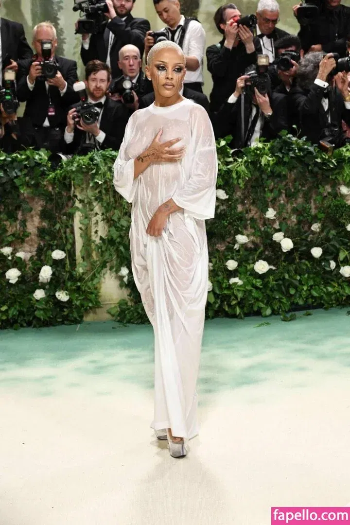 Doja Cat Onlyfans Photo Gallery 