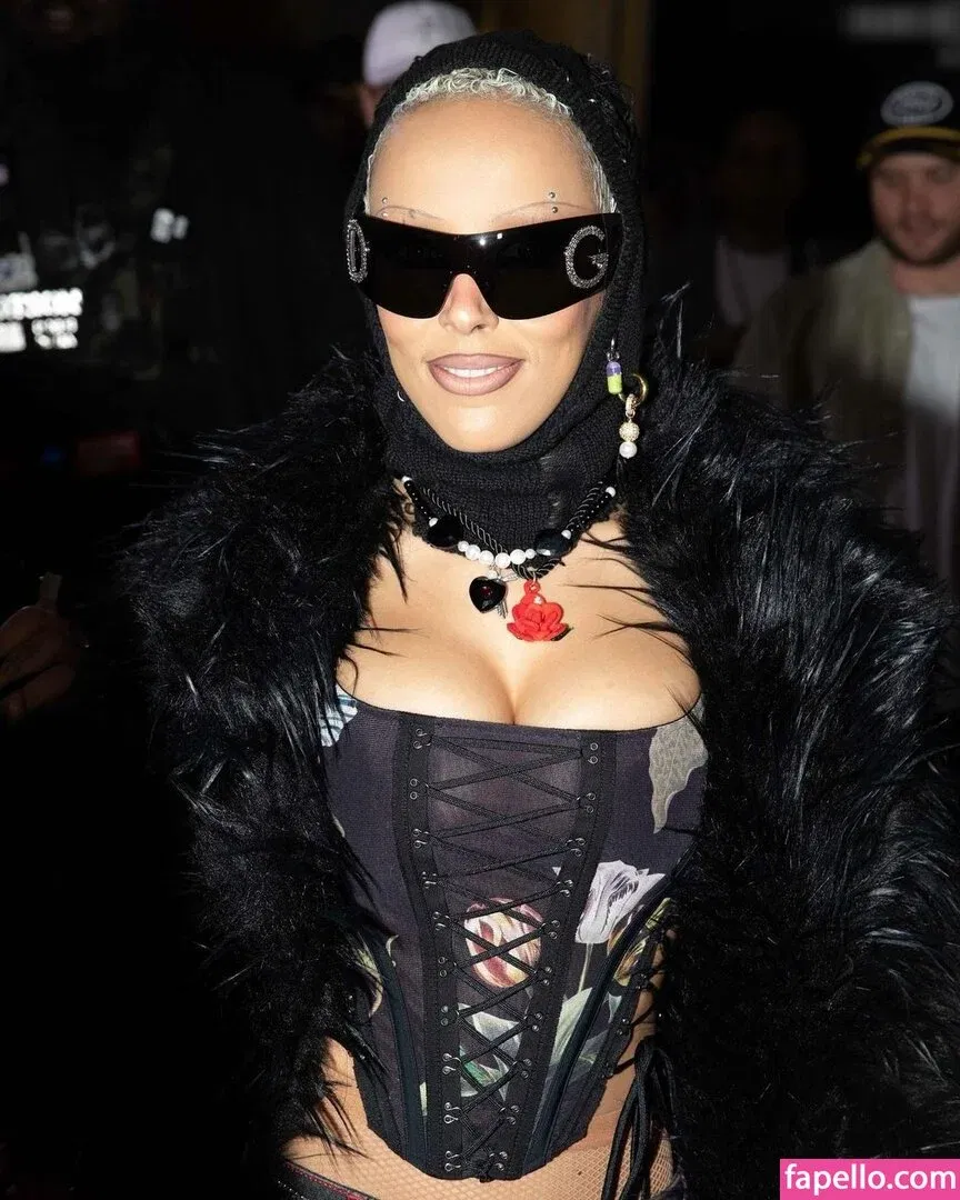Doja Cat Onlyfans Photo Gallery 