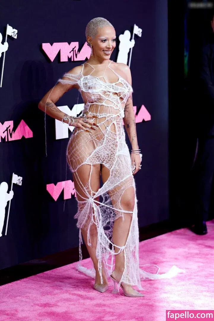 Doja Cat Onlyfans Photo Gallery 