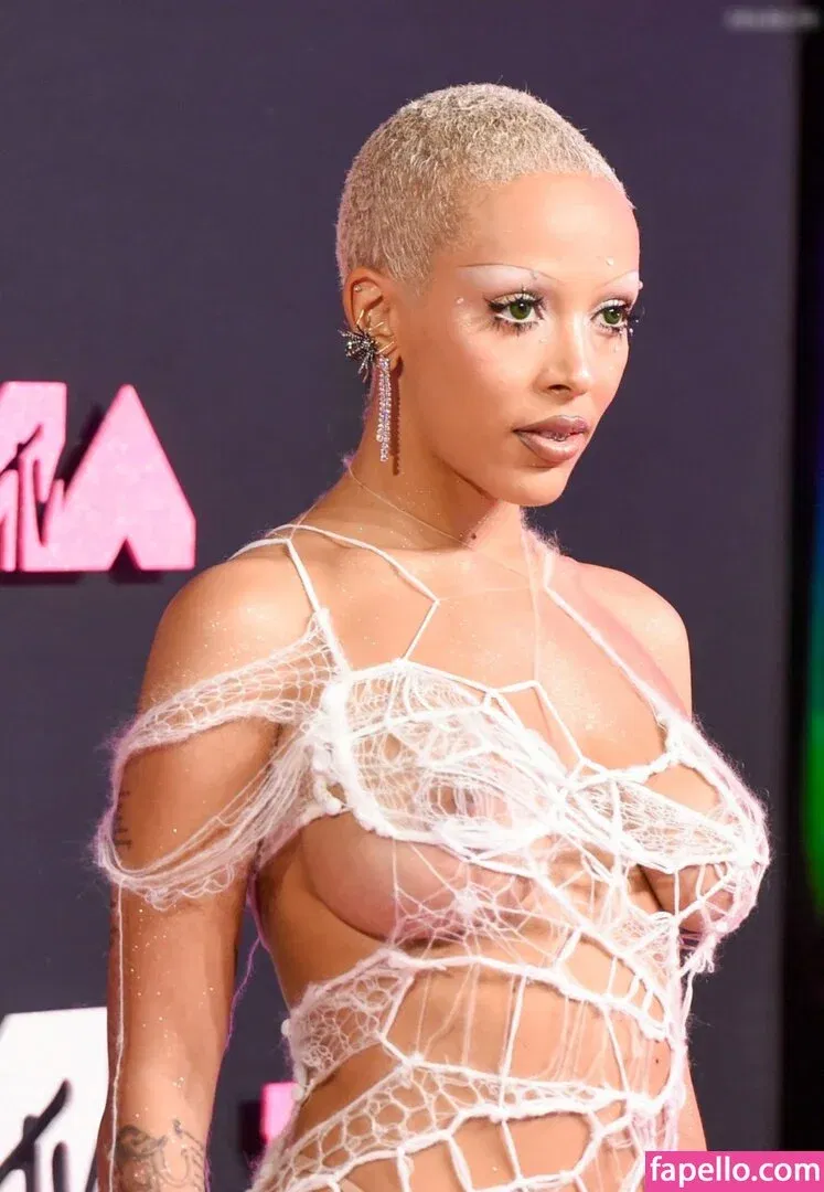 Doja Cat Onlyfans Photo Gallery 