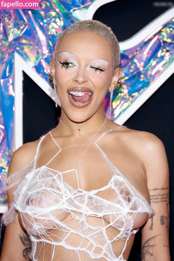 Doja Cat Onlyfans Photo Gallery 