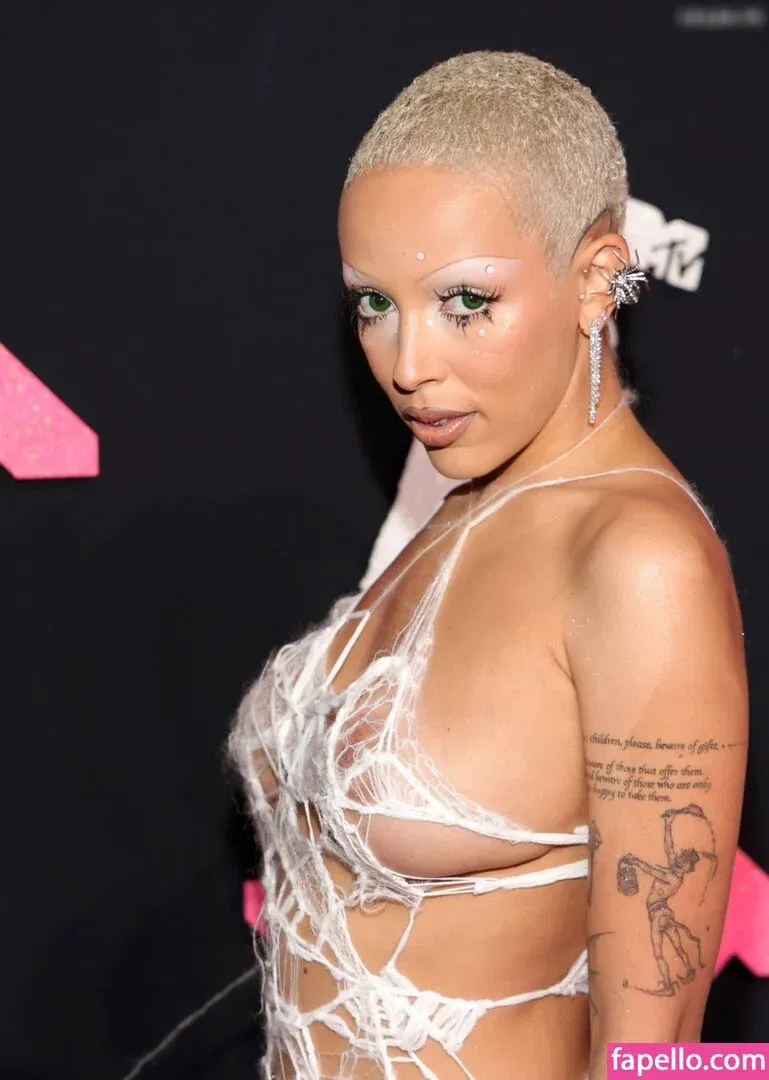 Doja Cat Onlyfans Photo Gallery 