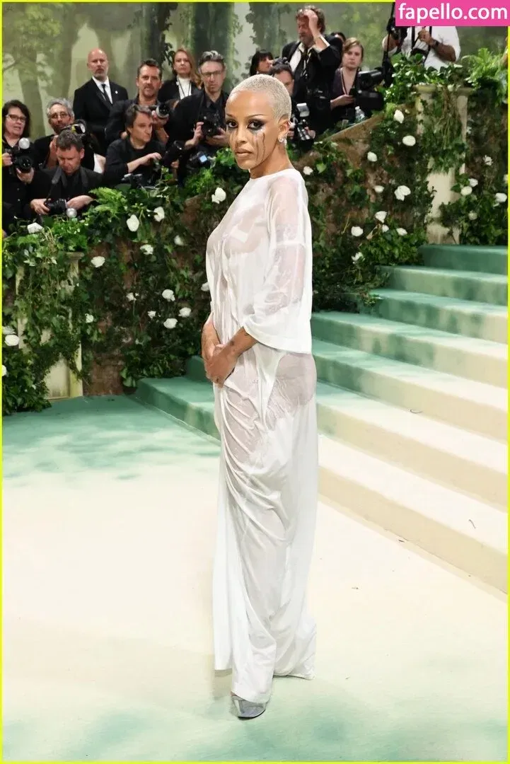 Doja Cat Onlyfans Photo Gallery 