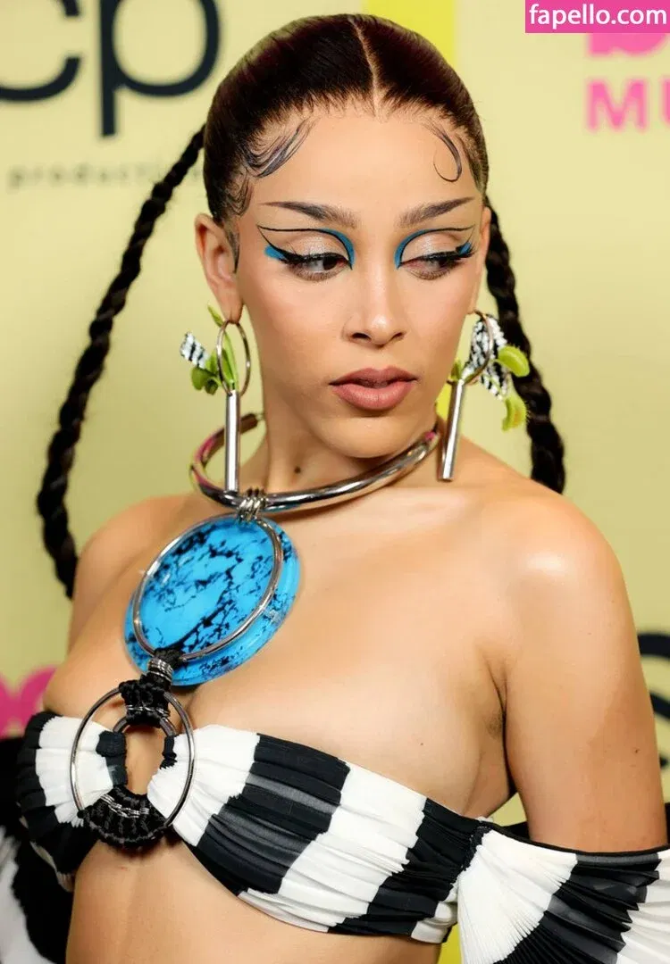 Doja Cat Onlyfans Photo Gallery 