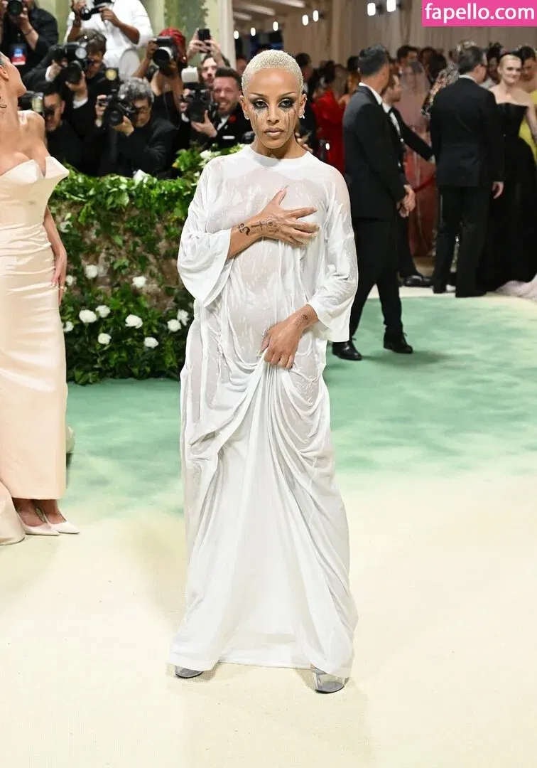 Doja Cat Onlyfans Photo Gallery 