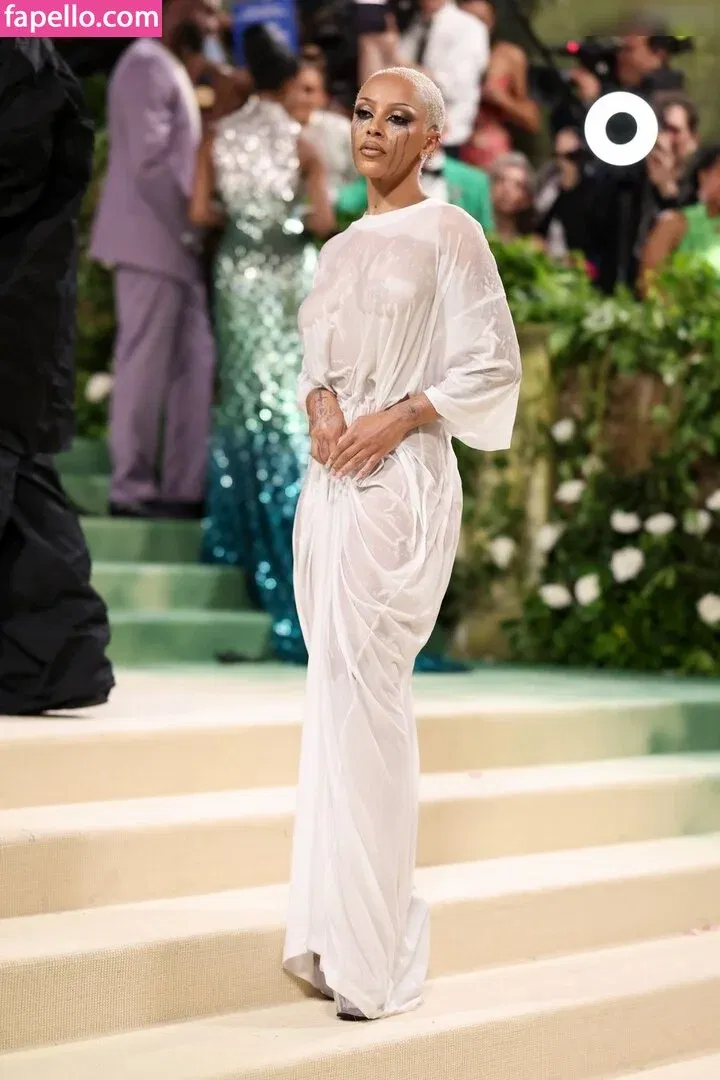 Doja Cat Onlyfans Photo Gallery 