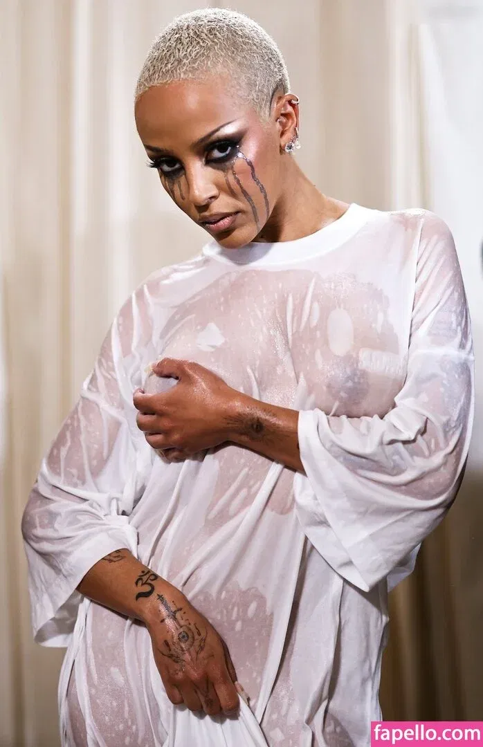 Doja Cat Onlyfans Photo Gallery 