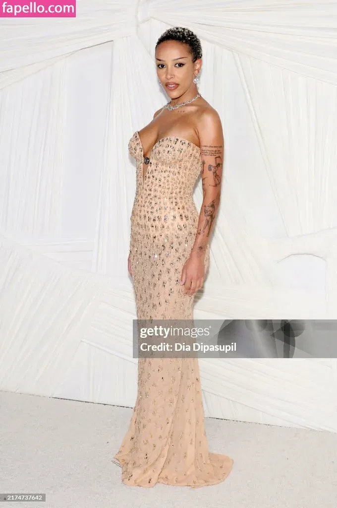 Doja Cat Onlyfans Photo Gallery 