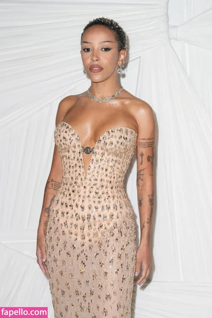 Doja Cat Onlyfans Photo Gallery 