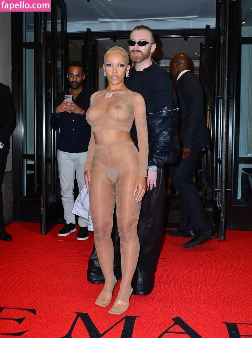 Doja Cat Onlyfans Photo Gallery 