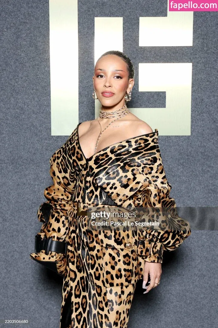 Doja Cat Onlyfans Photo Gallery 