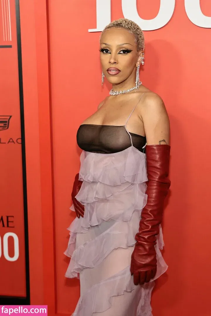 Doja Cat Onlyfans Photo Gallery 