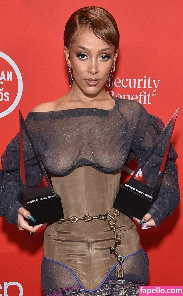 Doja Cat Onlyfans Photo Gallery 