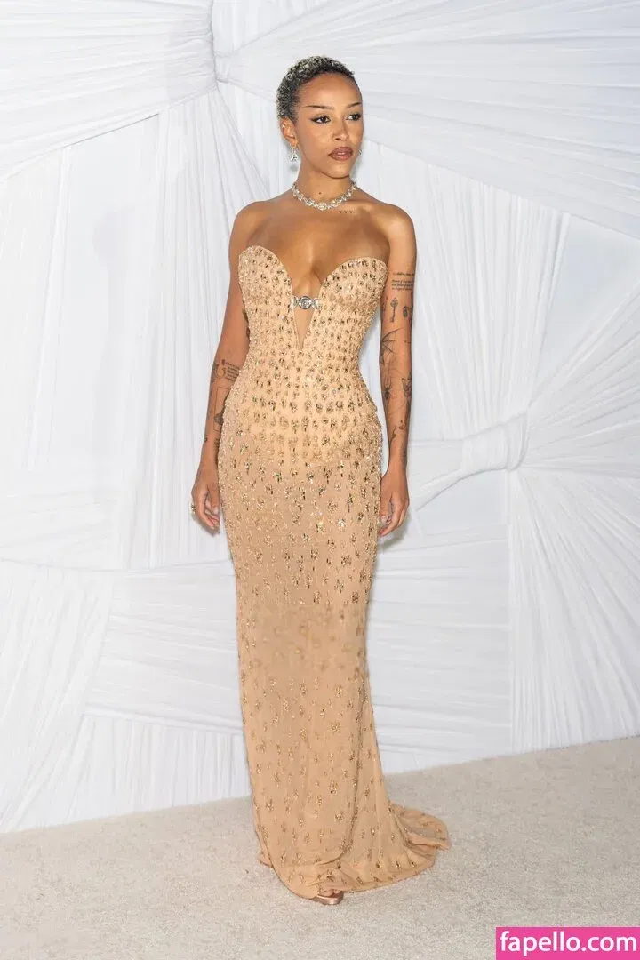 Doja Cat Onlyfans Photo Gallery 