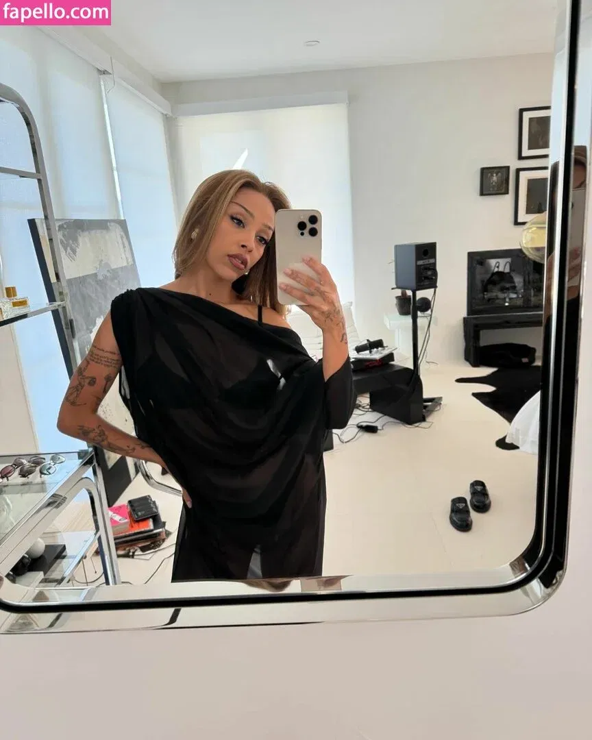 Doja Cat Onlyfans Photo Gallery 