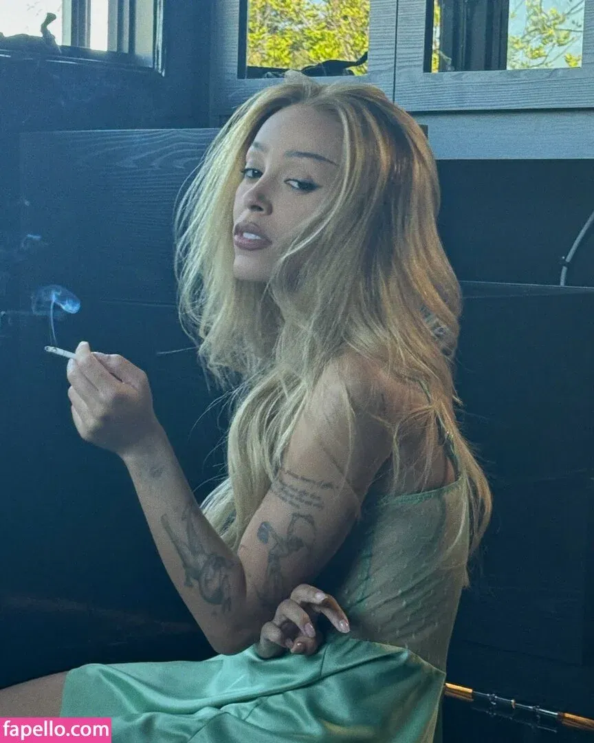 Doja Cat Onlyfans Photo Gallery 