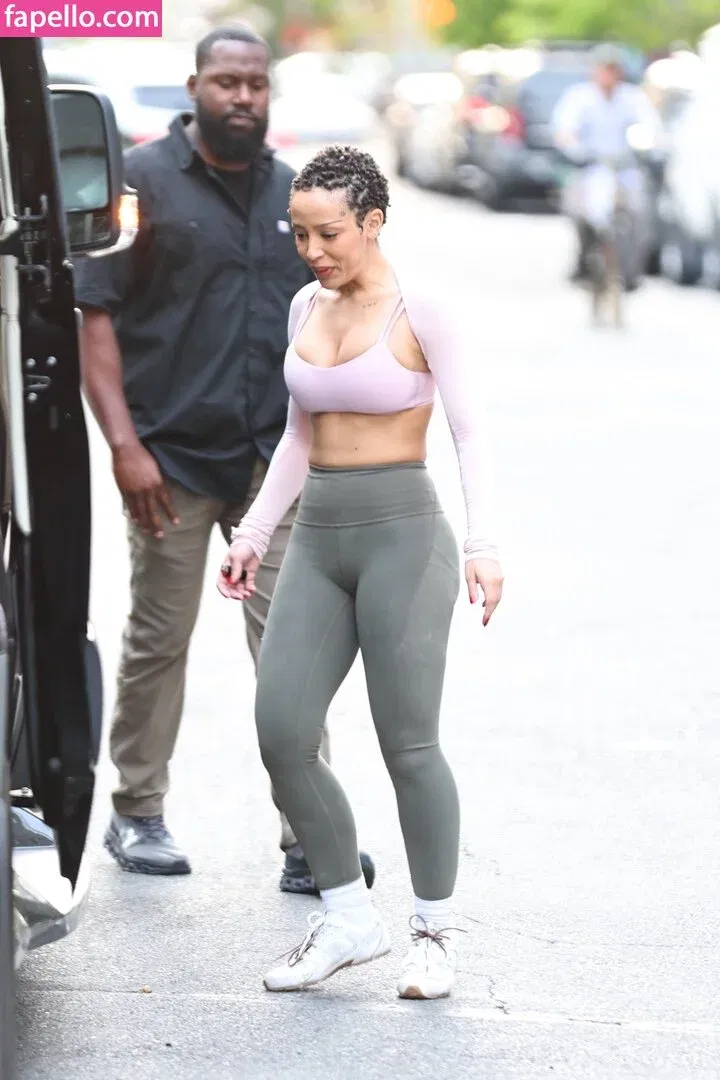 Doja Cat Onlyfans Photo Gallery 