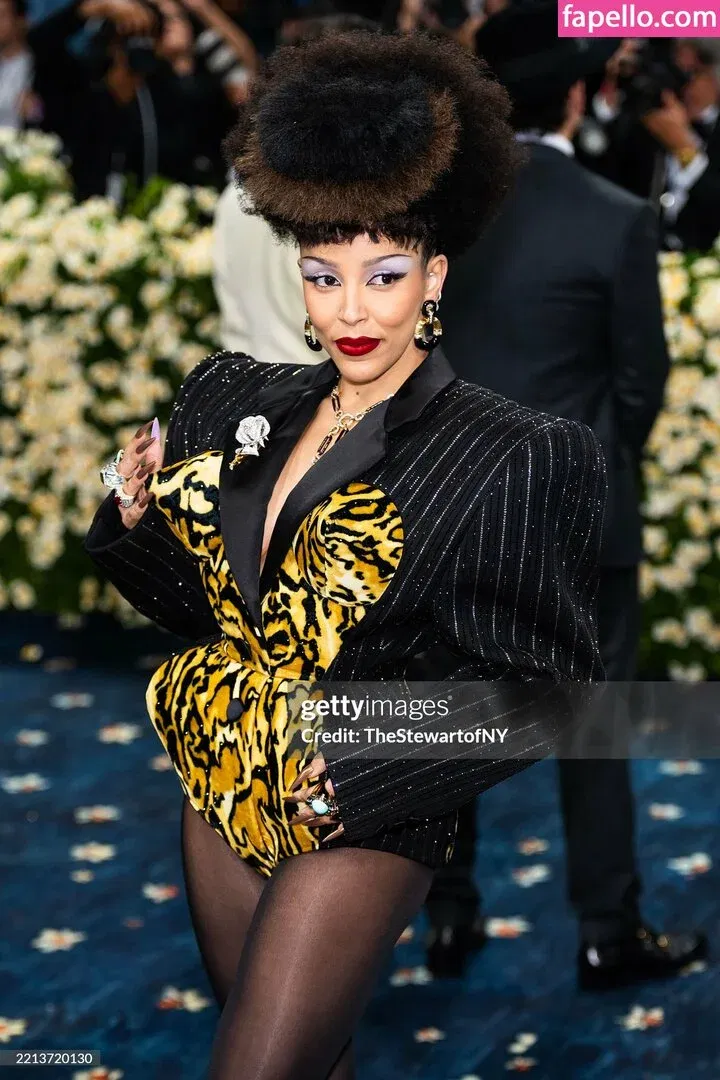 Doja Cat Onlyfans Photo Gallery 