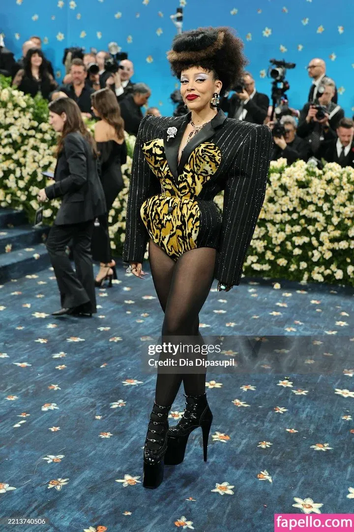 Doja Cat Onlyfans Photo Gallery 