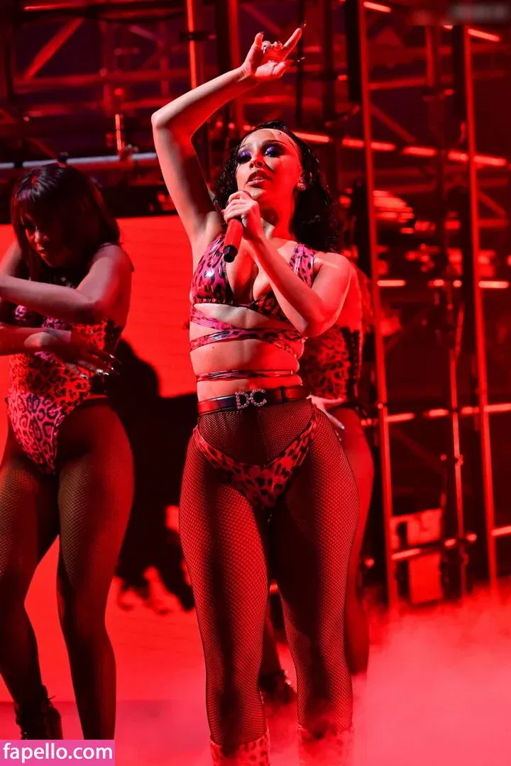 Doja Cat Onlyfans Photo Gallery 