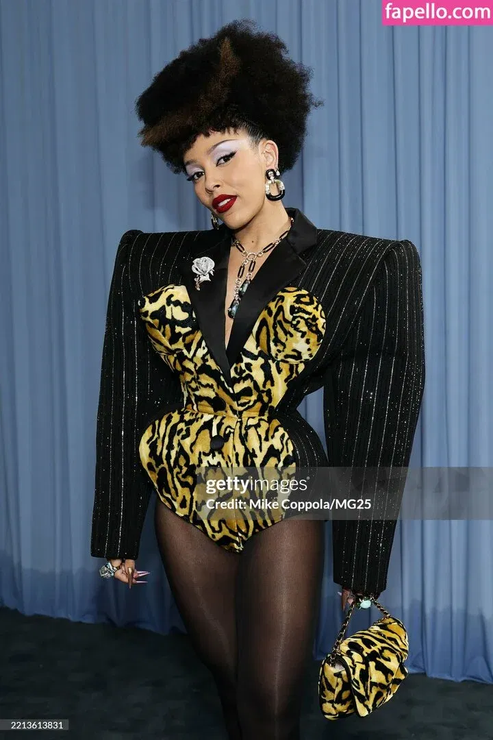 Doja Cat Onlyfans Photo Gallery 