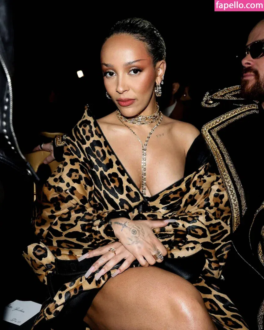 Doja Cat Onlyfans Photo Gallery 