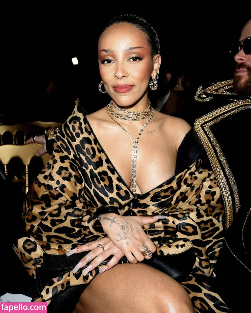 Doja Cat Onlyfans Photo Gallery 