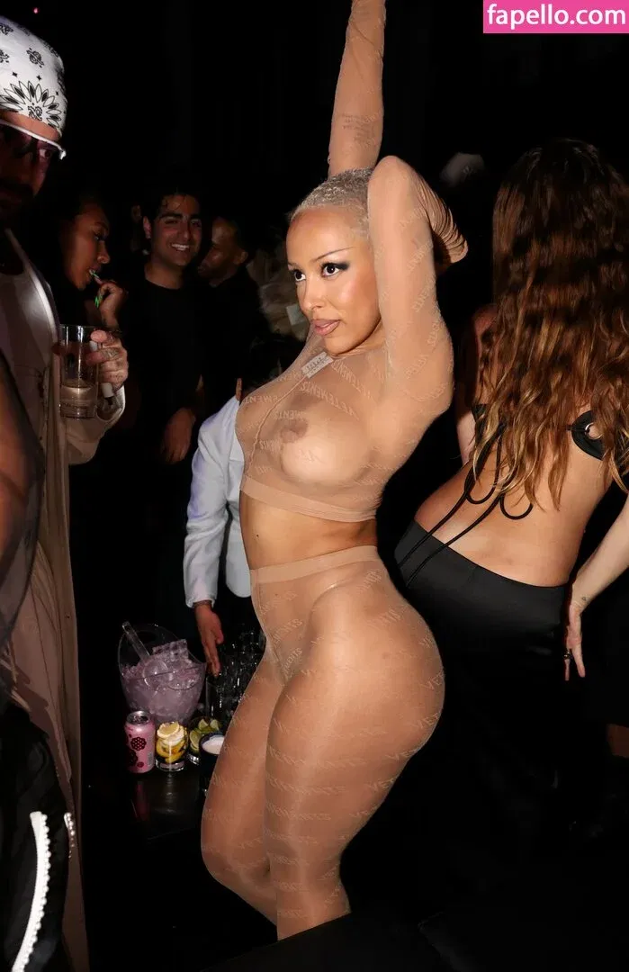 Doja Cat Onlyfans Photo Gallery 