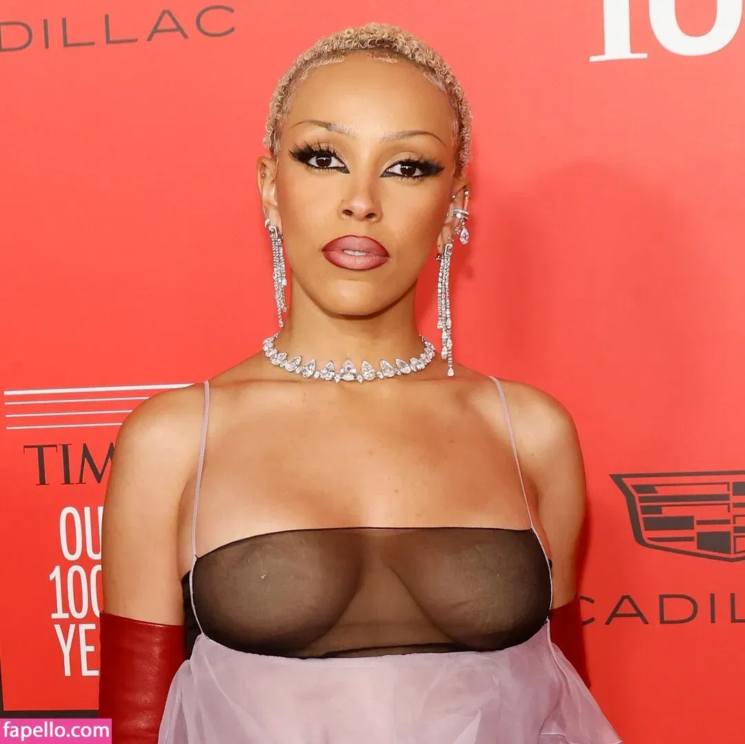 Doja Cat Onlyfans Photo Gallery 