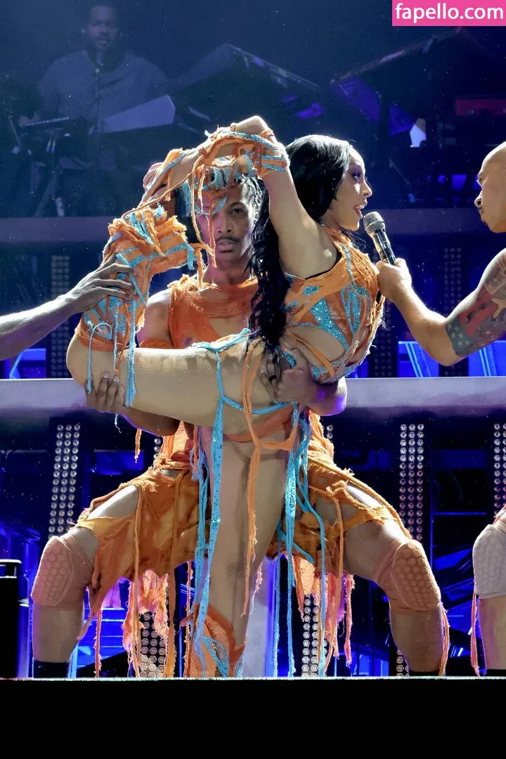 Doja Cat Onlyfans Photo Gallery 