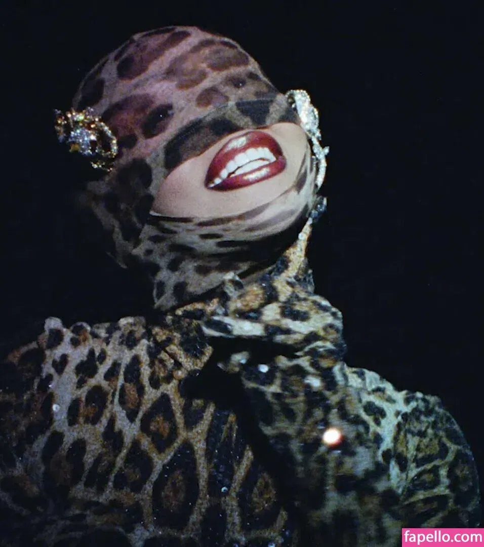 Doja Cat Onlyfans Photo Gallery 