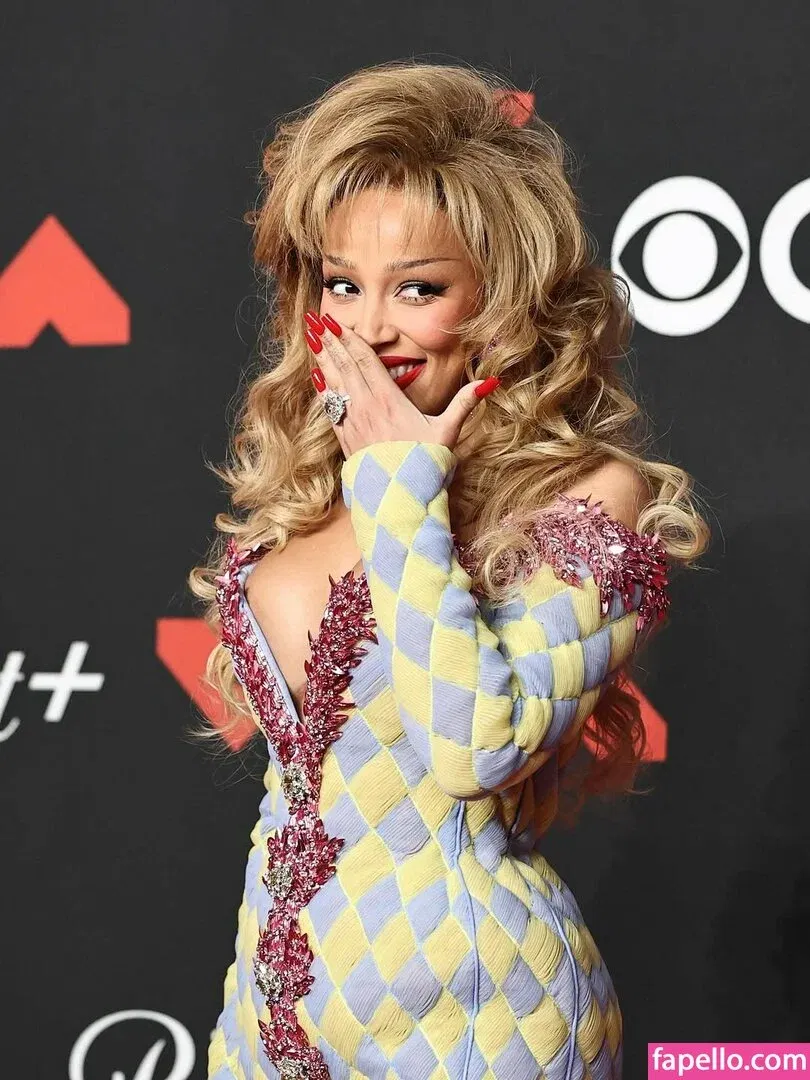 Doja Cat Onlyfans Photo Gallery 