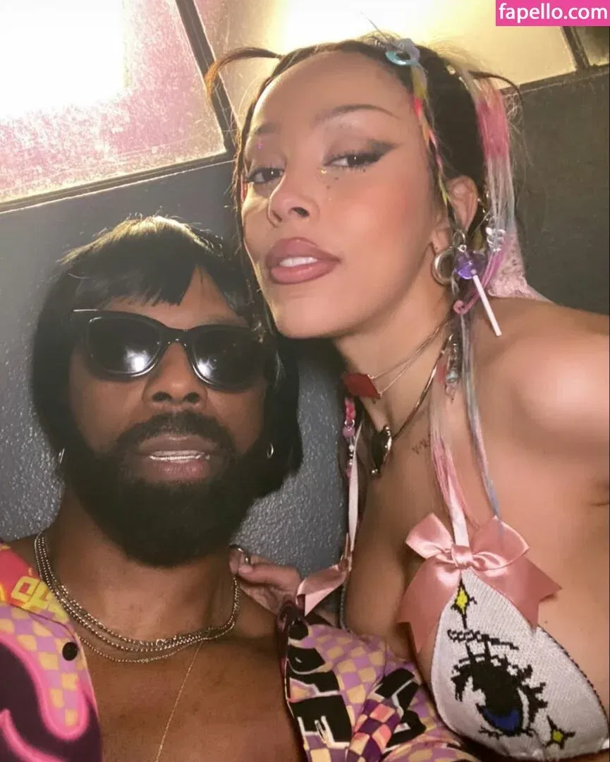 Doja Cat Onlyfans Photo Gallery 