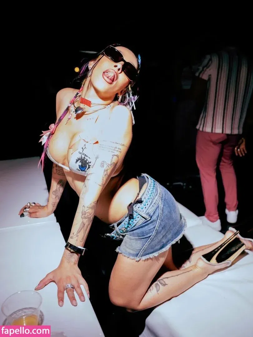 Doja Cat Onlyfans Photo Gallery 