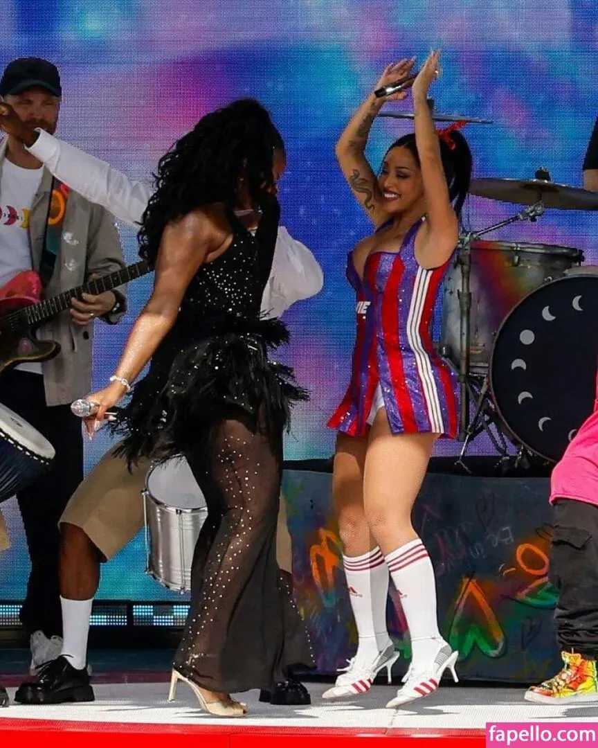 Doja Cat Onlyfans Photo Gallery 