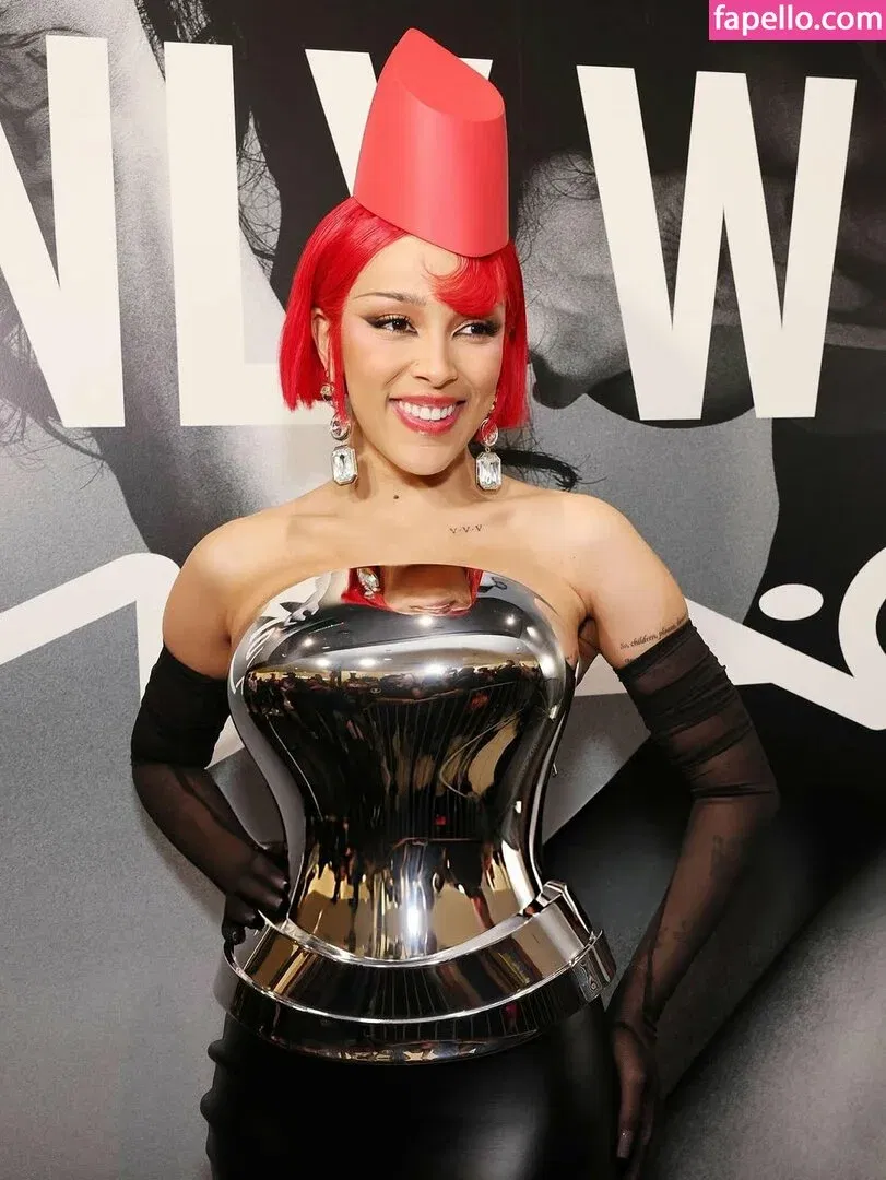 Doja Cat Onlyfans Photo Gallery 