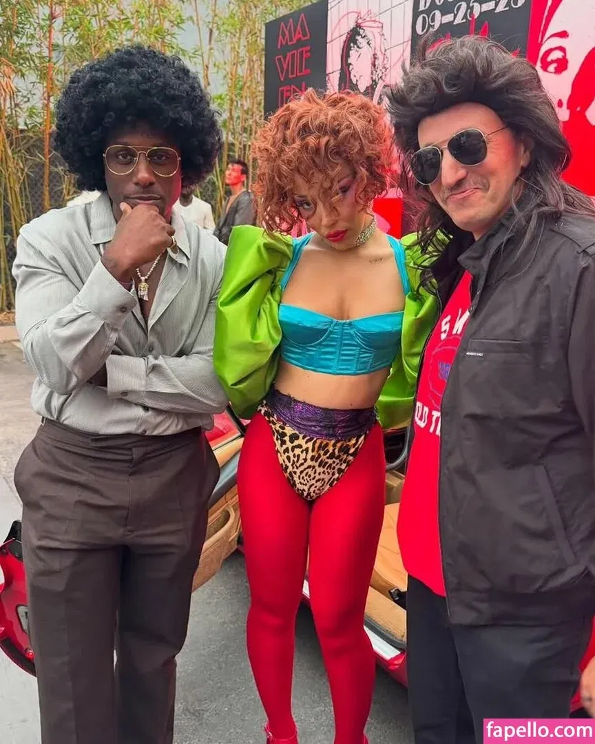 Doja Cat Onlyfans Photo Gallery 