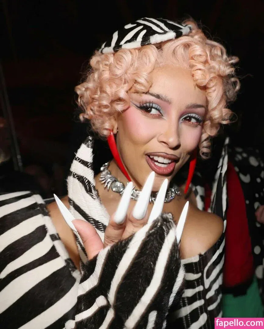 Doja Cat Onlyfans Photo Gallery 